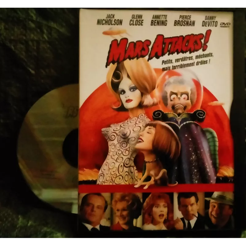 Mars attacks ! -  Tim Burton - Jack Nicholson - Glenn Close - Pierce Brosnan - Danny DeVito - Michael J. Fox Film DVD 1996
