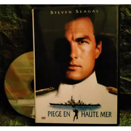 Piège en haute mer - Steven Seagal Lee Jones Busey Film DVD VF 1992