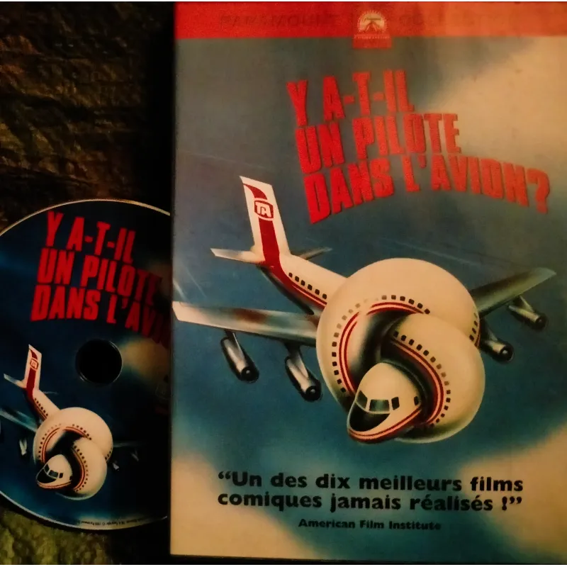 Y a-t-il un pilote dans l'avion ? - Les frères Zucker - Leslie Nielsen  Film DVD 1980