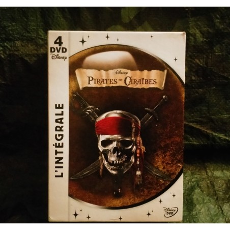 Pirates des Caraïbes : La Malédiction du Black Pearl
Le Secret du coffre maudit Jusqu'au bout du monde
La Fontaine Films DVD
