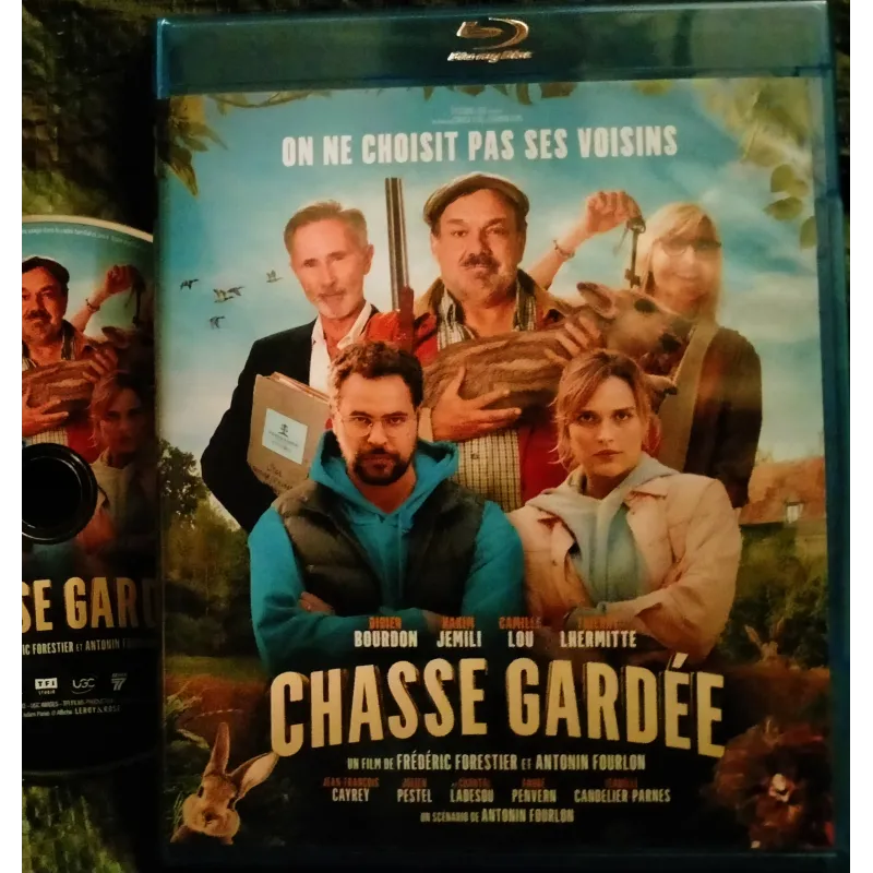 Chasse gardée - Didier Bourdon Lhermitte Film DVD VF 2023