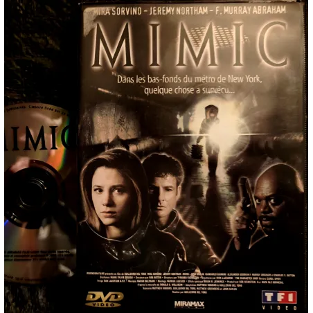 DVD Mimic - Guillermo del Toro Brolin Film 1997