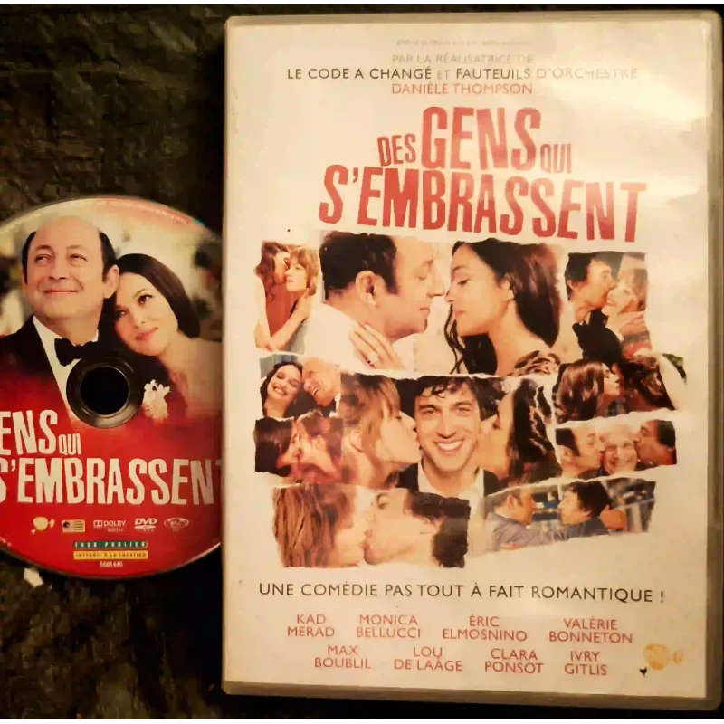 Des gens qui s'embrassent - Karin Viard Merad Bellucci Boublil Bonneton Film DVD VF 2013